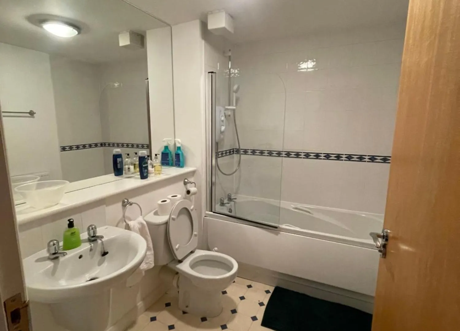 Workers 3 Bedroom Beach Boulevard Apt أبردين